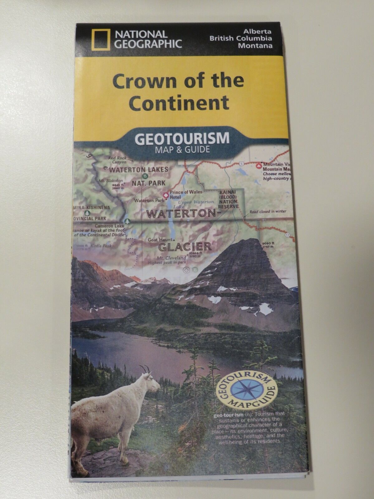 National Geographic Crown of the Continent Geotourism Map & Guide  2019 =