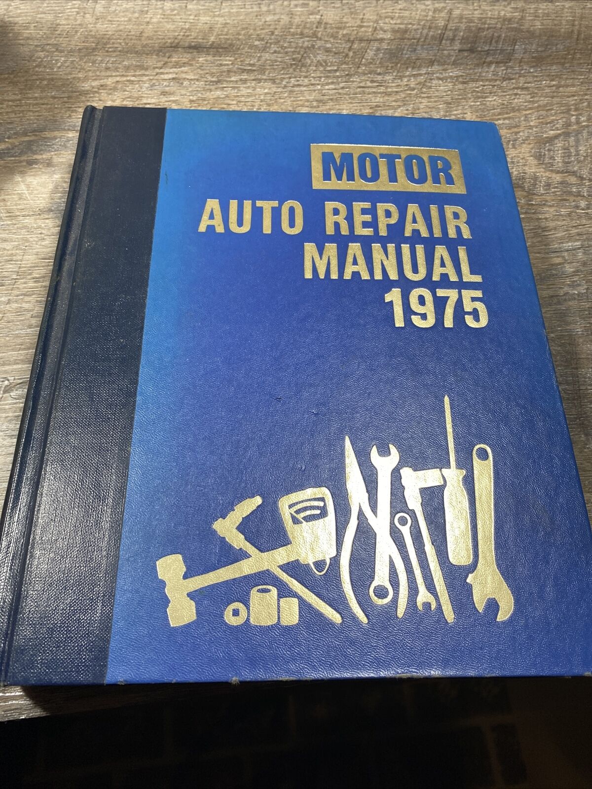 1975 MOTOR Auto Repair Manual 38th Edition US Car Service Manual Book 