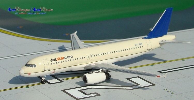Aeroclassics ACVHJQW Jetstar Saudia Airbus A320-200 VH-JQW Diecast 1/400 Model