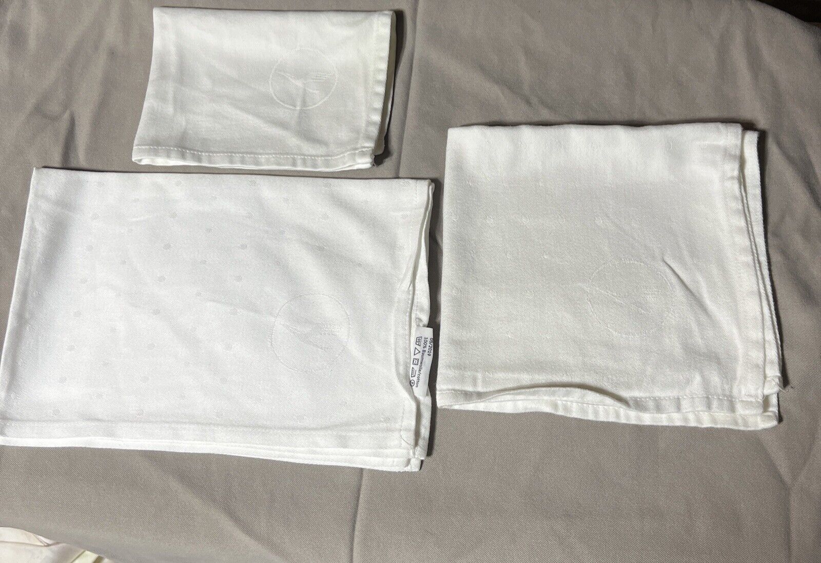 Lufthansa Airlines  Line Cloth Tablecloth, Napkin Cloth And Traymat Cloth