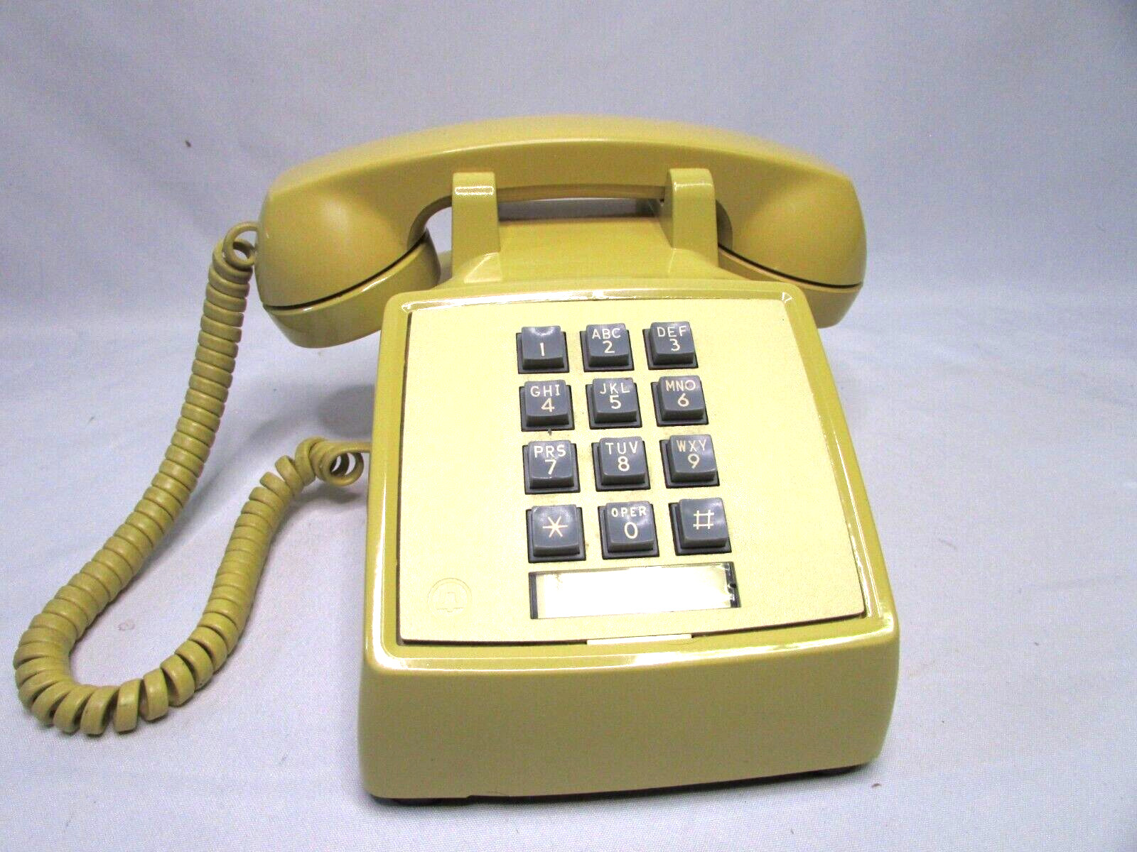 Vintage YELLOW Western Electric Bell System 2500DM Touch-Tone Desk Telephone '77