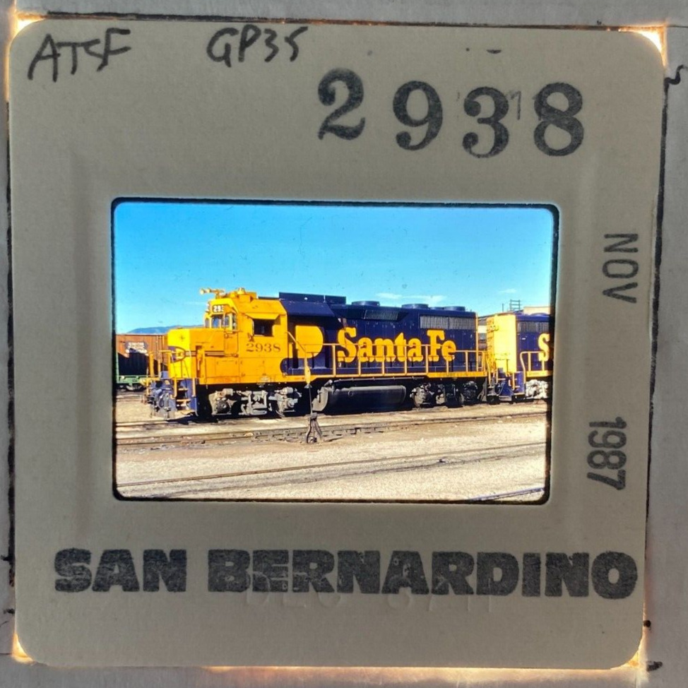 Vintage Train Slide Santa Fe GP35 2938 San Bernardino California Kodak 1987