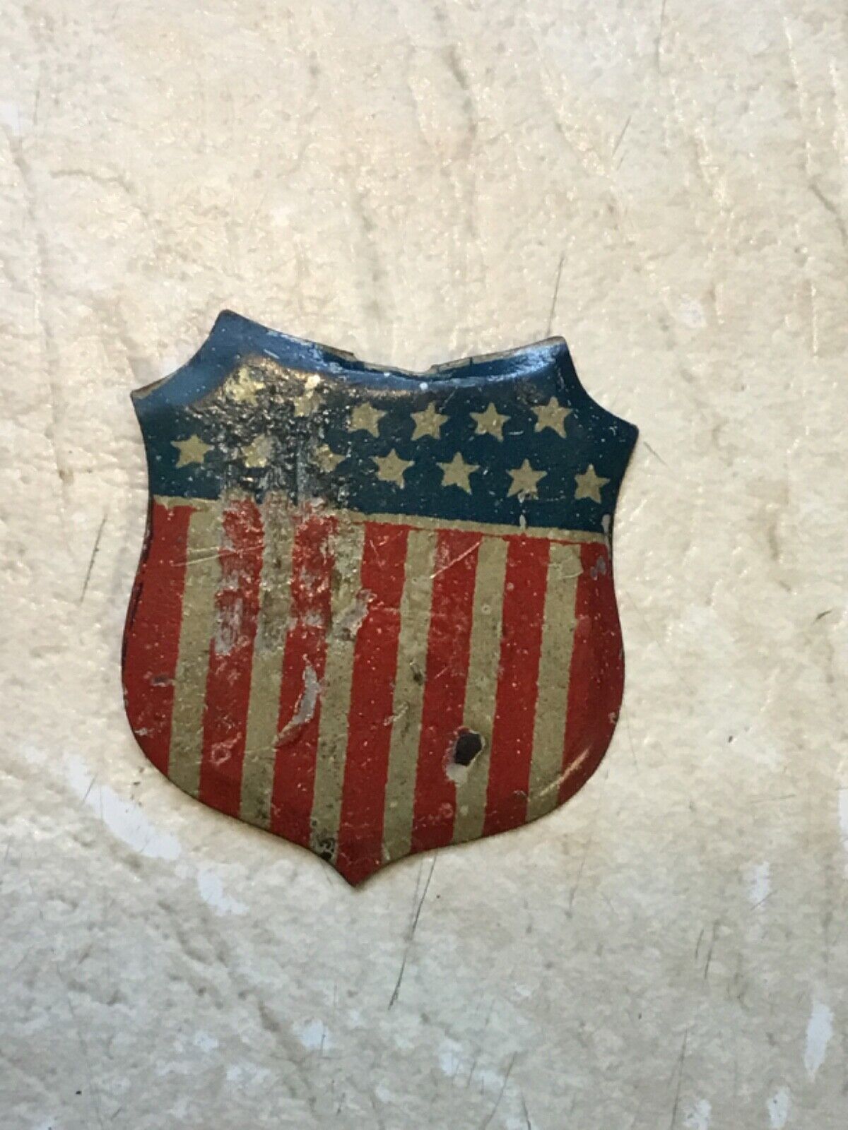 RARE early 1900’s  US FLAG  Metal badge