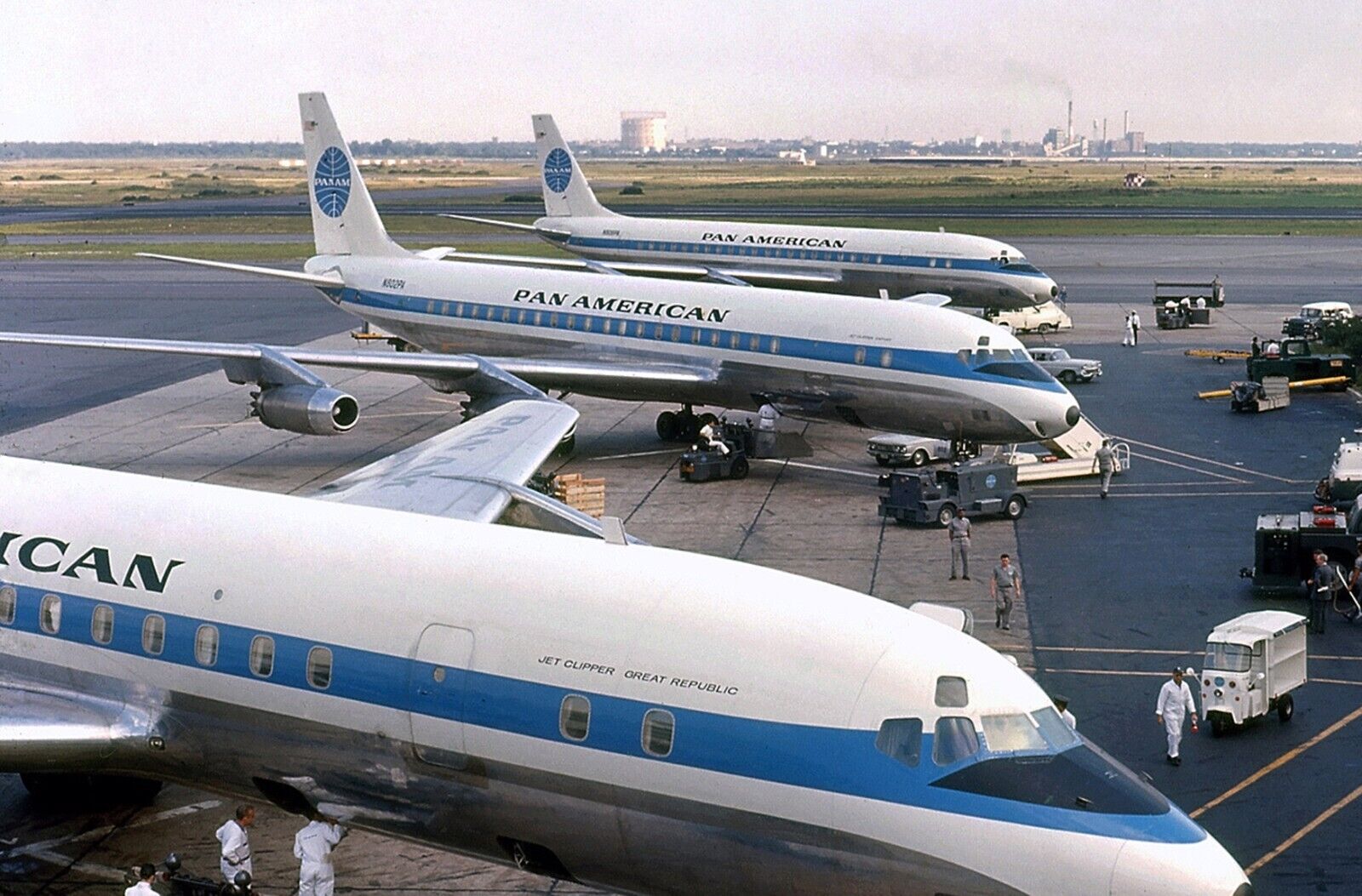 Pan American World Airways Douglas DC-8-31 ((8.5\