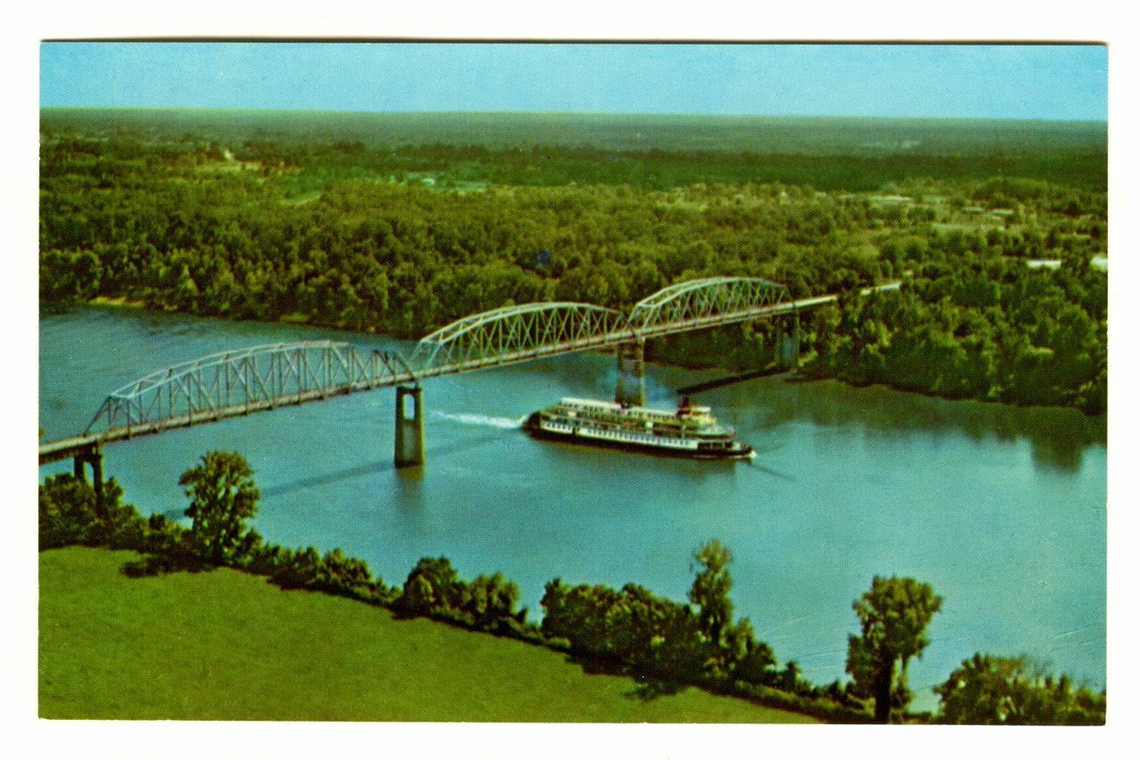 Vintage 1958 DELTA QUEEN Steamboat on TENNESSEE RIVER Postcard Curteich