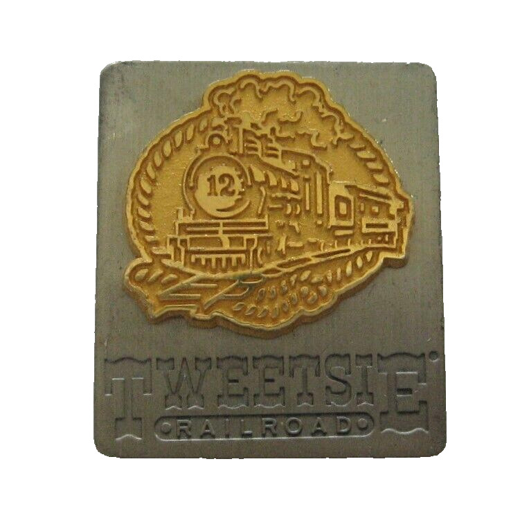 Tweetsie Railroad Lapel Pin Souvenir North Carolina Blowing Rock Engine #12