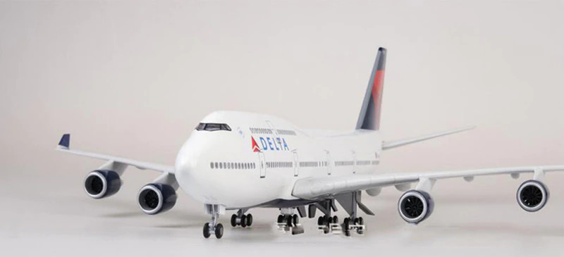 Delta Airlines B747-400 scale 1/150 Display Model 47cm NEW