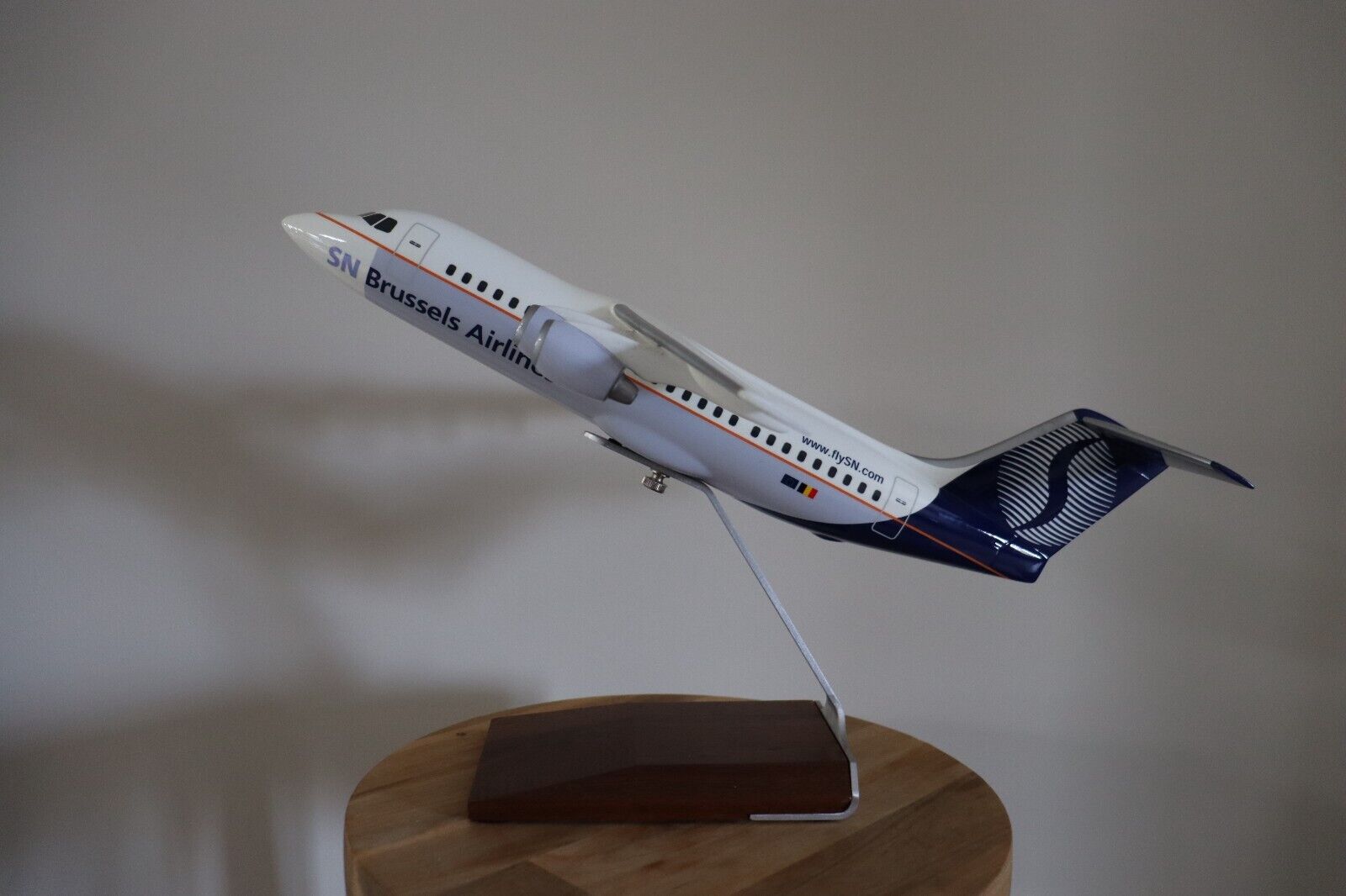 Rare: PacMin Avro RJ85 SN Brussels Airlines 1/72 new in box