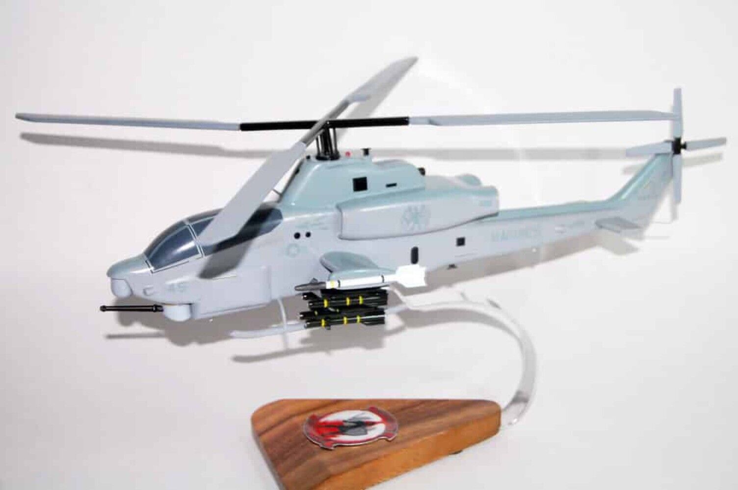 Bell® AH-1Z Viper, HMLA-469 Vengeance,16
