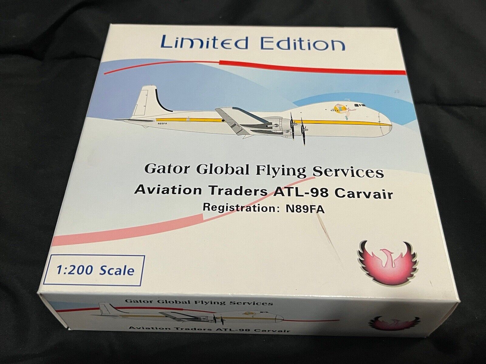 Phoenix Models Gator Global Flying Services ATL-98 Carvair 1:200 N89FA PH2GTR008