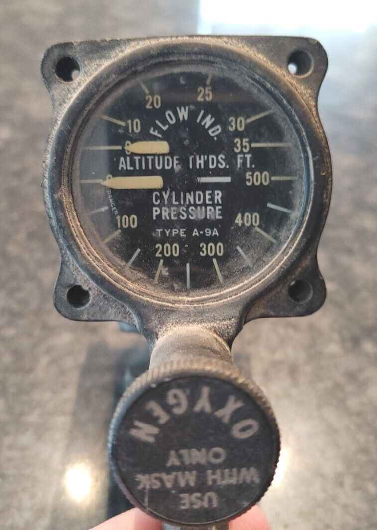 Bendix Aviation A-9A Oxygen Regulator gauge 1965 for parts