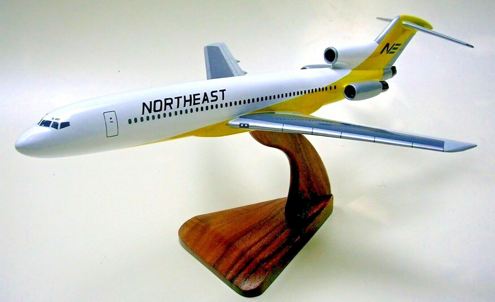 Boeing B-727 Northeast Airlines Airplane Desktop Kiln Dry Wood Model Regular New