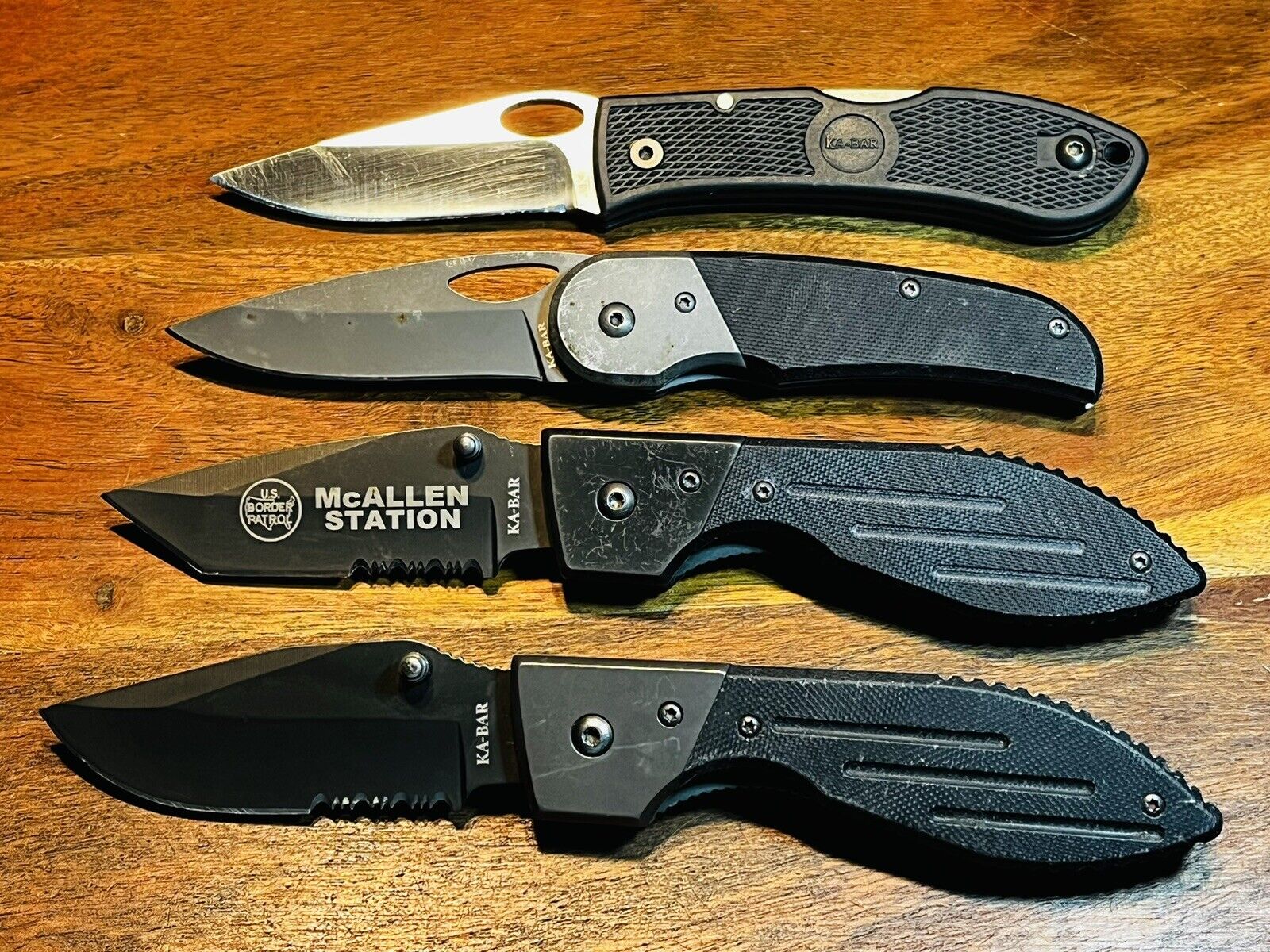 TSA CONFISCATED KA-BAR  Folding Knives (Lot of 4) 4065, 3073, 3075, 3079