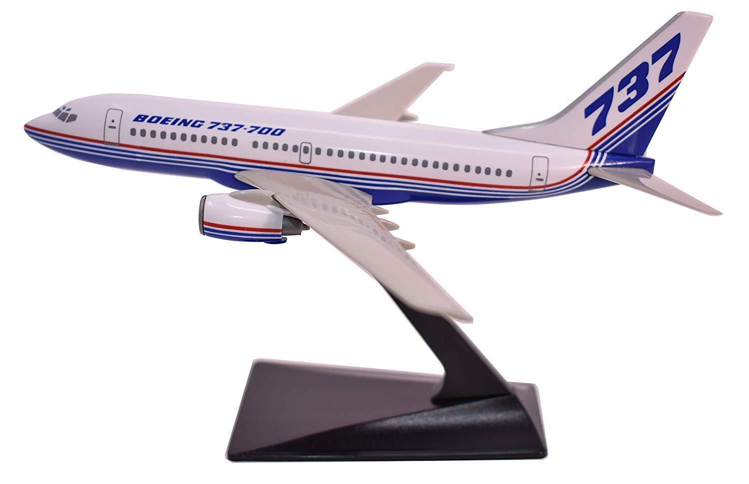 Flight Miniatures Boeing 737-700 Old House Color Desk Top 1/200 Model Airplane