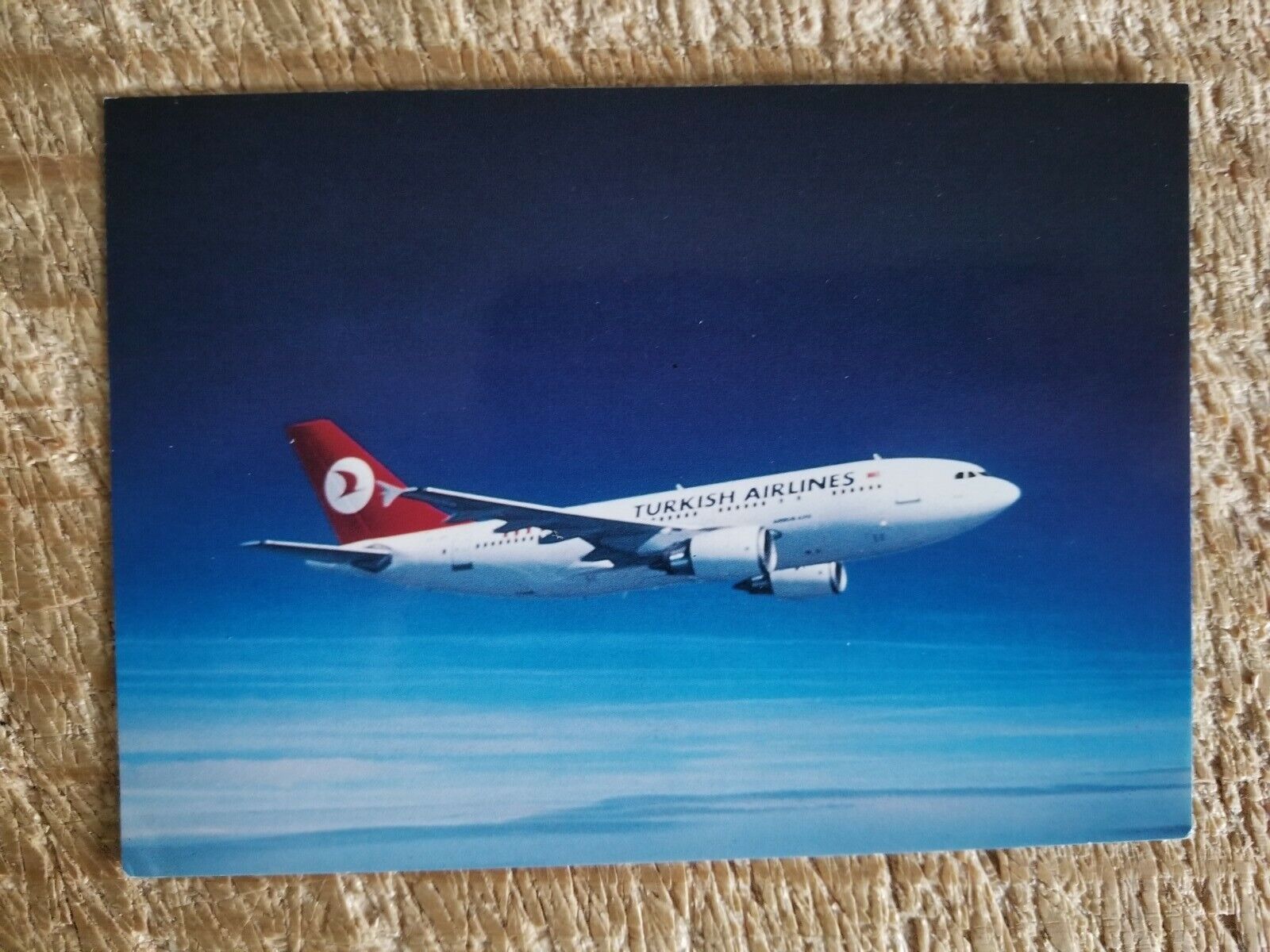 TURKISH AIRLINES THY AIRBUS A310-300.VTG AIRCRAFT POSTCARD*P44