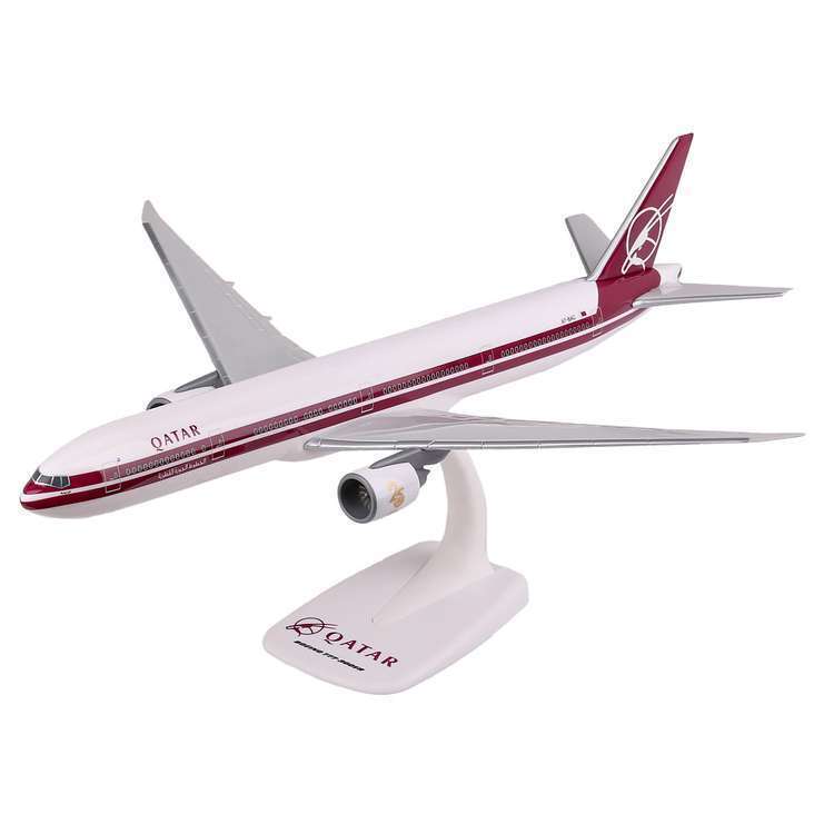 PPC Qatar Airways Boeing 777-300ER Retro A7-BAC Desk Top 1/200 Model AV Airplane