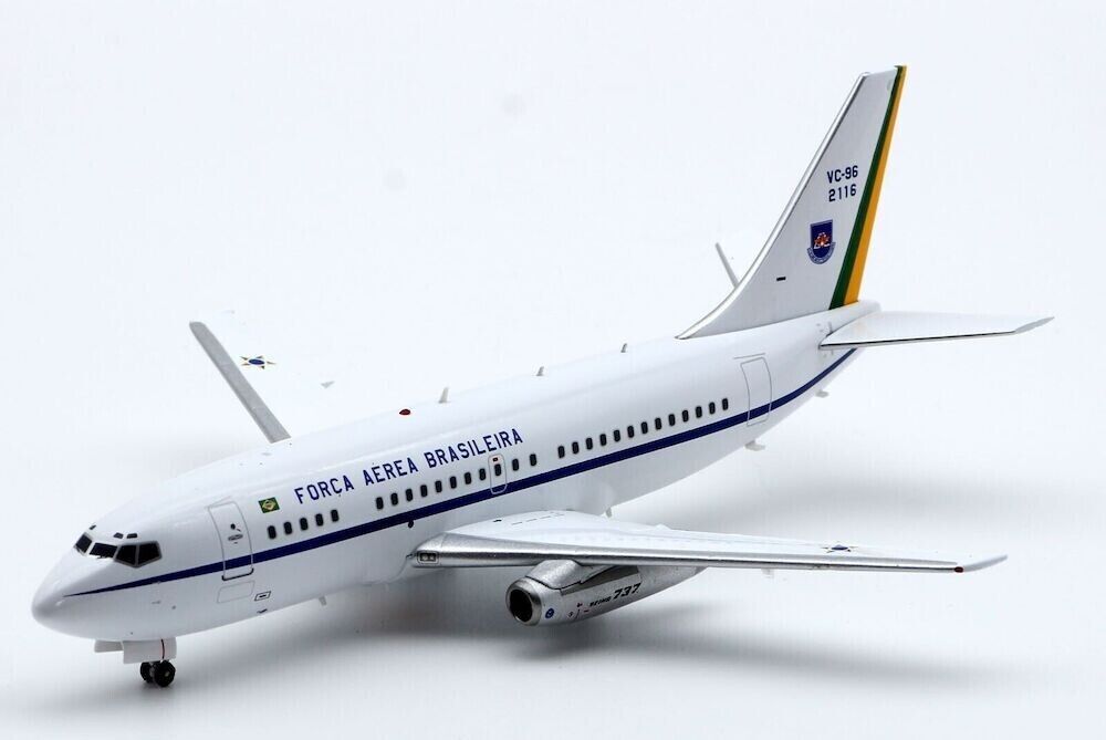 1:200 IF200 Brazil - Air Force Boeing 737-200 2116 w/Stand *LAST ONE*