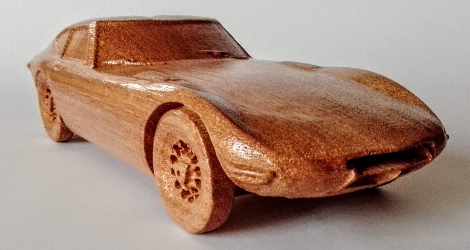 Toyota 2000 GT - 1:13 Wood Car Scale Model Replica Oldtimer Vintage Edition Toy