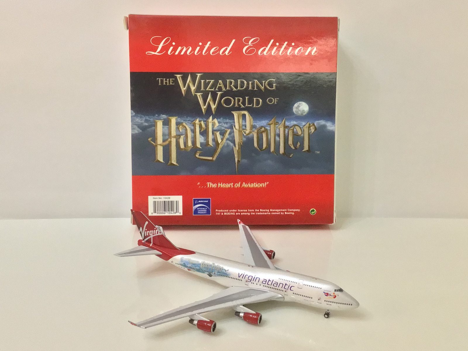 Phoenix 1:400 virgin atlantic Boeing 747-400 The Wizarding World of Harry Potter