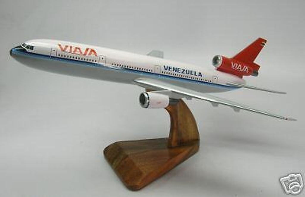 DC-10 VIASA Air Douglas Airplane Desktop Kiln Wood Model Regular New