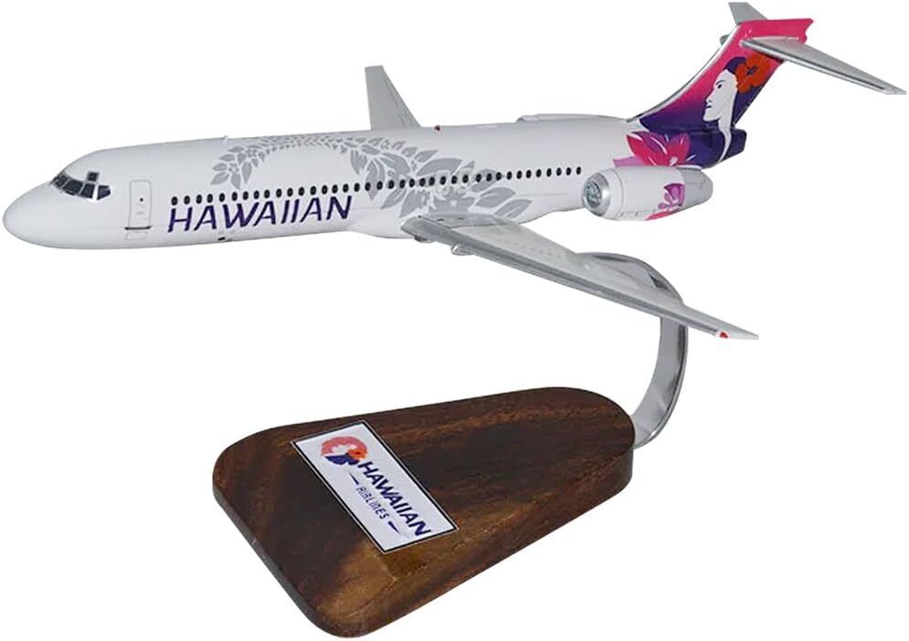 Hawaiian Airlines Boeing 717-200 Desk Top Display Jet Model 1/100 SC Airplane