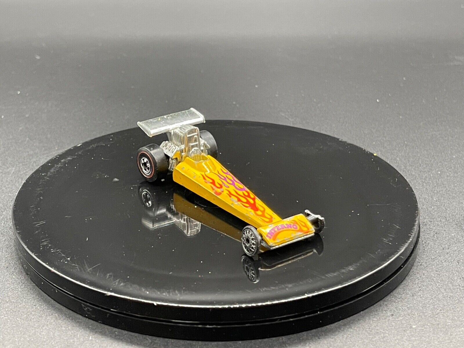 Vintage 70\'s 1:64 Scale Hot Wheels Flamed Rear Engine Yellow Dragster - Loose