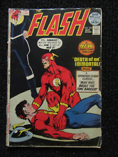 The Flash #215 May 1972  Lower Grade Book   We Combine Shipping picture