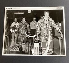 1979 NASA RARE KSC Space Shuttle Astronauts Truly & Engle Photograph #79-H-640 picture