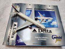 2000 Gemini Jets Delta Airlines Boeing 777-200  1/400 Model - N863DA Plane w Box picture