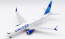 1:200 IF200 United Airlines Boeing 737-8 MAX N37257 with stand picture