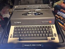 Vintage 1975 Olympia Report de Luxe Electric Typewriter  Germany w/Case Tested picture