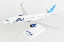 Skymarks SKR1025 Jetblue Airbus A321neo Streamers Desk Top Model 1/150 Airplane picture