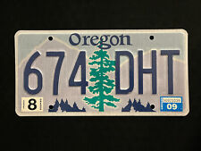 2009 Oregon License Plate 674 DHT ........ GREEN DOUGLAS FIR & PURPLE MOUNTAINS picture