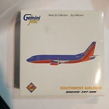 Gemini Jets Southwest Airlines Boeing 737-300 Canyon Blue 1:400 N330SW Die Cast picture