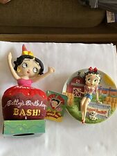BETTY BOOP Kissing Booth 3D Plate DANBURY MINT & BDay Bash March plush picture