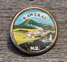 Kawerau New Zealand Bay Of Plenty Collector's World Vintage Souvenir Lapel Pin picture