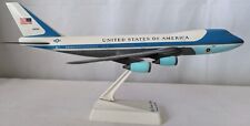 Hogan Wings US Air Force One Boeing 747-200 Plastic Model With Stand 2800 picture