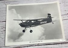 Vintage 1969 Cessna Skywagon 185 Press Photo 8” x 9.75” Black And White picture