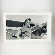 Pretty Girl Prop Plane Photo 1940s Female Aircraft Pilot Woman Snapshot C2813 picture