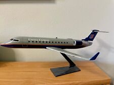 Flight Miniatures United Express Airplane model picture