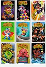 2018 GARBAGE PAIL KIDS SANTA CLARA GROSS CARD CON GLOSSY SET 18 CARDS W PUZZLE picture