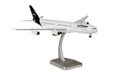 Hogan Wings Lufthansa Airbus A340-300 1/200 D-AIFD GieBen w/Stand and Gear. New picture