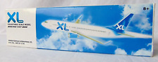 Premier Planes SM737-51N Boeing 737-800 XL.com XL Airways Snap Fit 1:200 Model picture